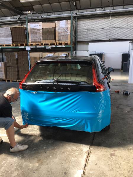 tdc-akzonobel-pose-covering-automobile