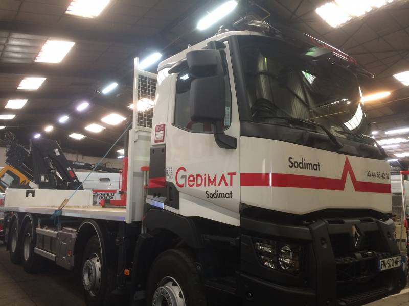 Marquage d'un véhicule camion benne pour la société 